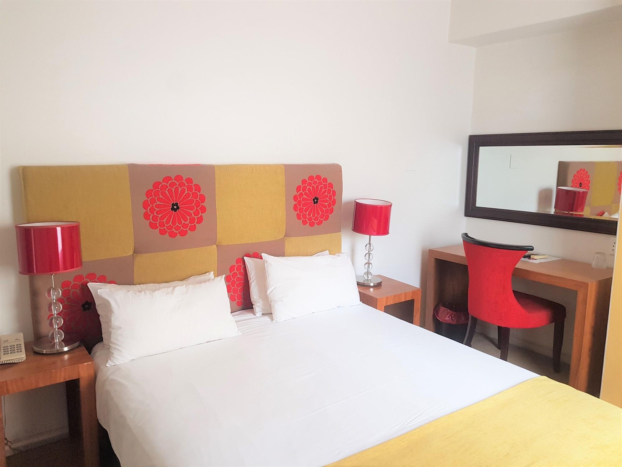Lady Hamilton Hotel Кейптаун Екстериор снимка