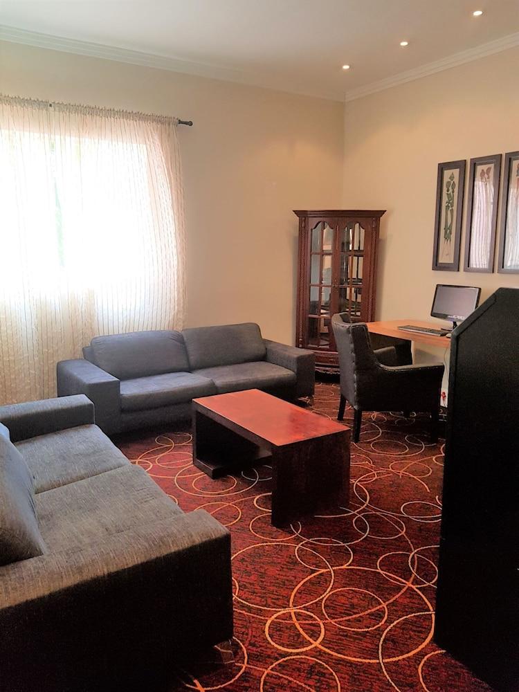 Lady Hamilton Hotel Кейптаун Екстериор снимка